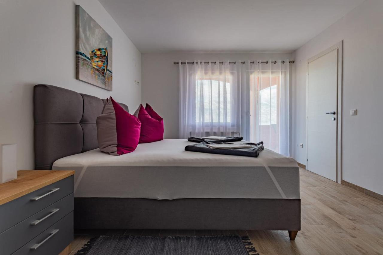 Kameni Put Apartment ราชานาส ภายนอก รูปภาพ