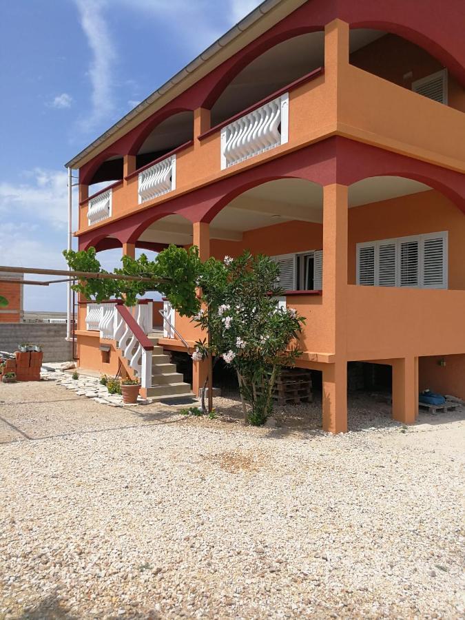 Kameni Put Apartment ราชานาส ภายนอก รูปภาพ